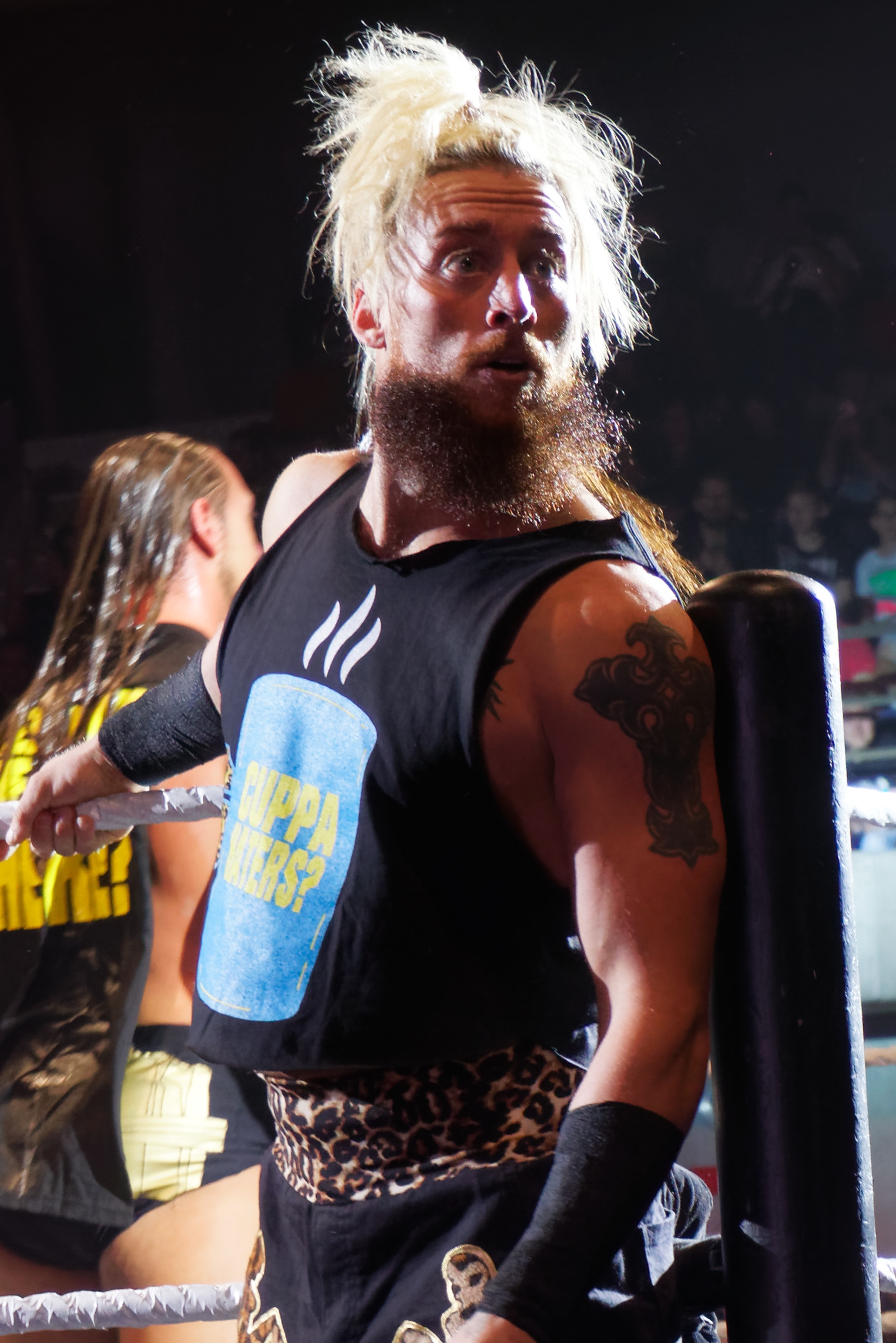 enzo amore aew